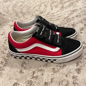 VELCRO VANS!